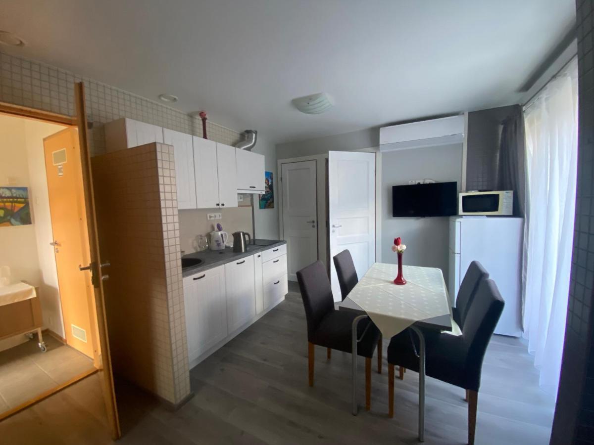Villa Meri Apartments Parnawa Zewnętrze zdjęcie